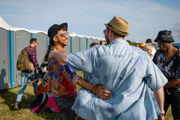 Best Affordable portable toilet rental  in Colfax, IA